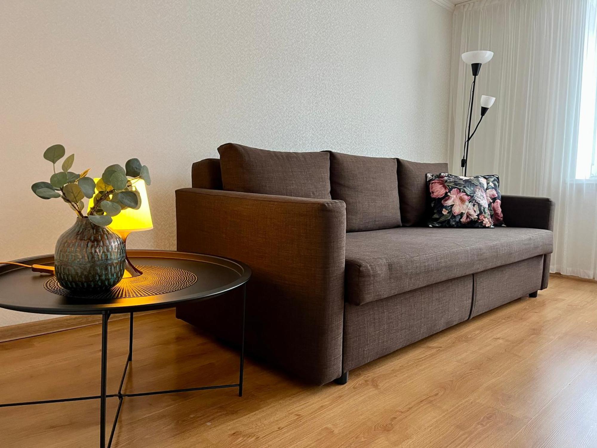 Center Two Bedroom Apartment Daugavpils Bagian luar foto