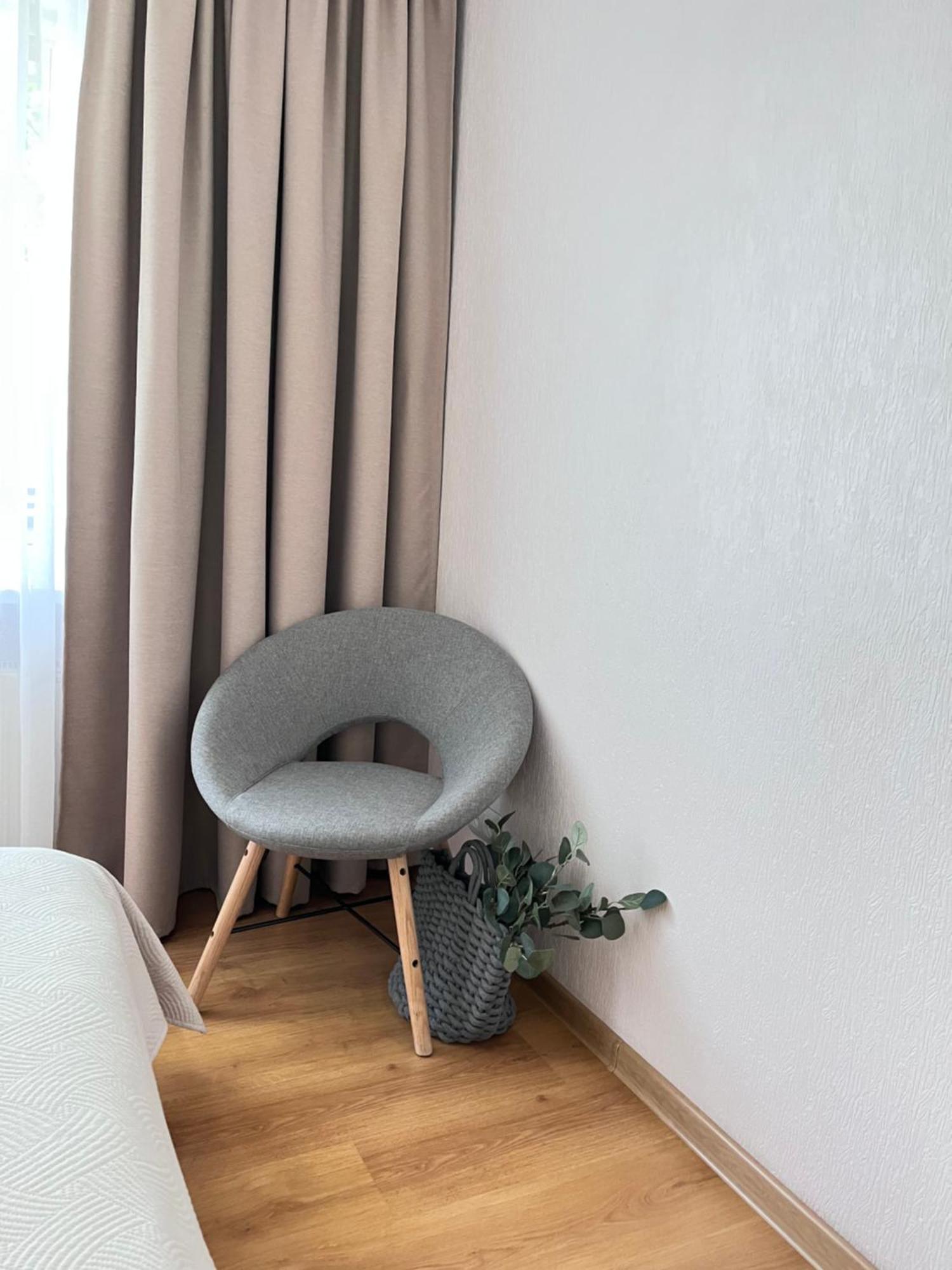 Center Two Bedroom Apartment Daugavpils Bagian luar foto